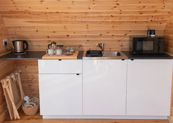 Glamping Pod 2 Presence スカーバラ