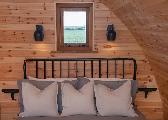 Glamping Pod 2 Presence * スカーバラ